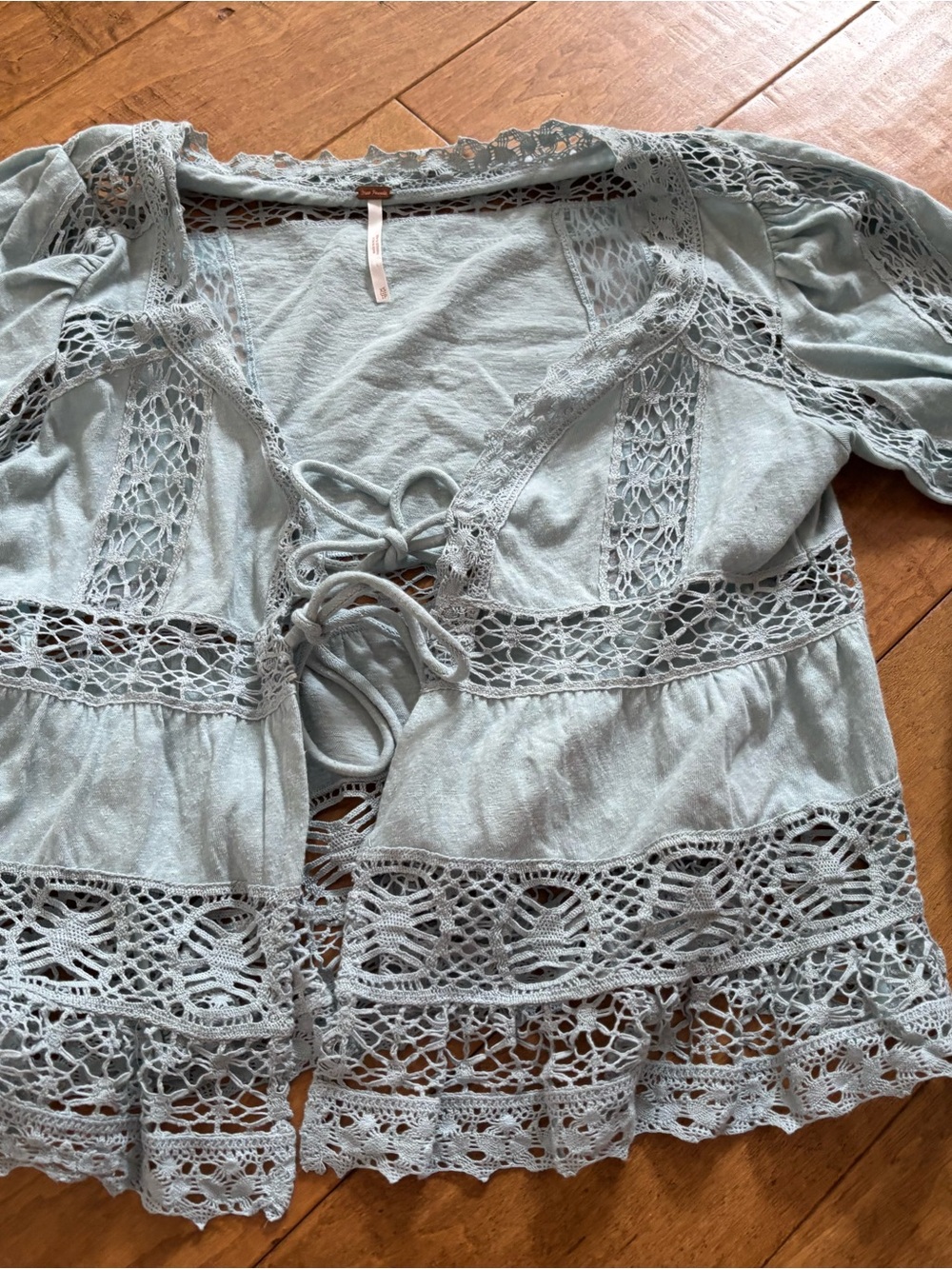 Free People Crochet Lace Boho Tie-Front Blouse, XS, Excellent Condition - Picture 2 of 3